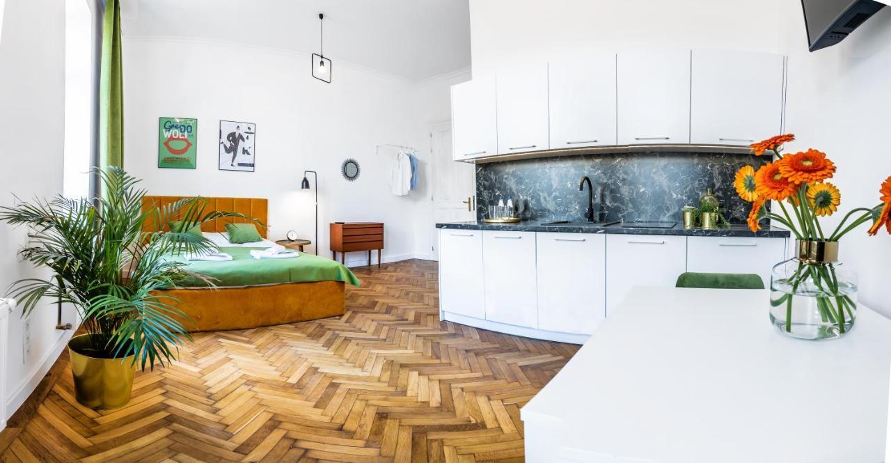 2Bcomfy - Barlickiego Lägenhet Bielsko-Biała Exteriör bild