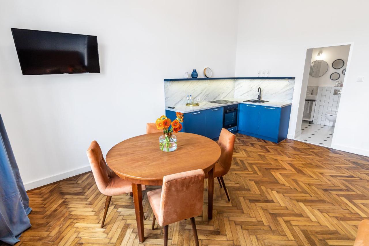 2Bcomfy - Barlickiego Lägenhet Bielsko-Biała Exteriör bild