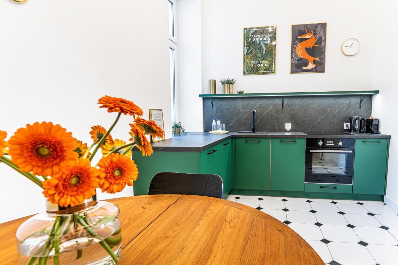 2Bcomfy - Barlickiego Lägenhet Bielsko-Biała Exteriör bild