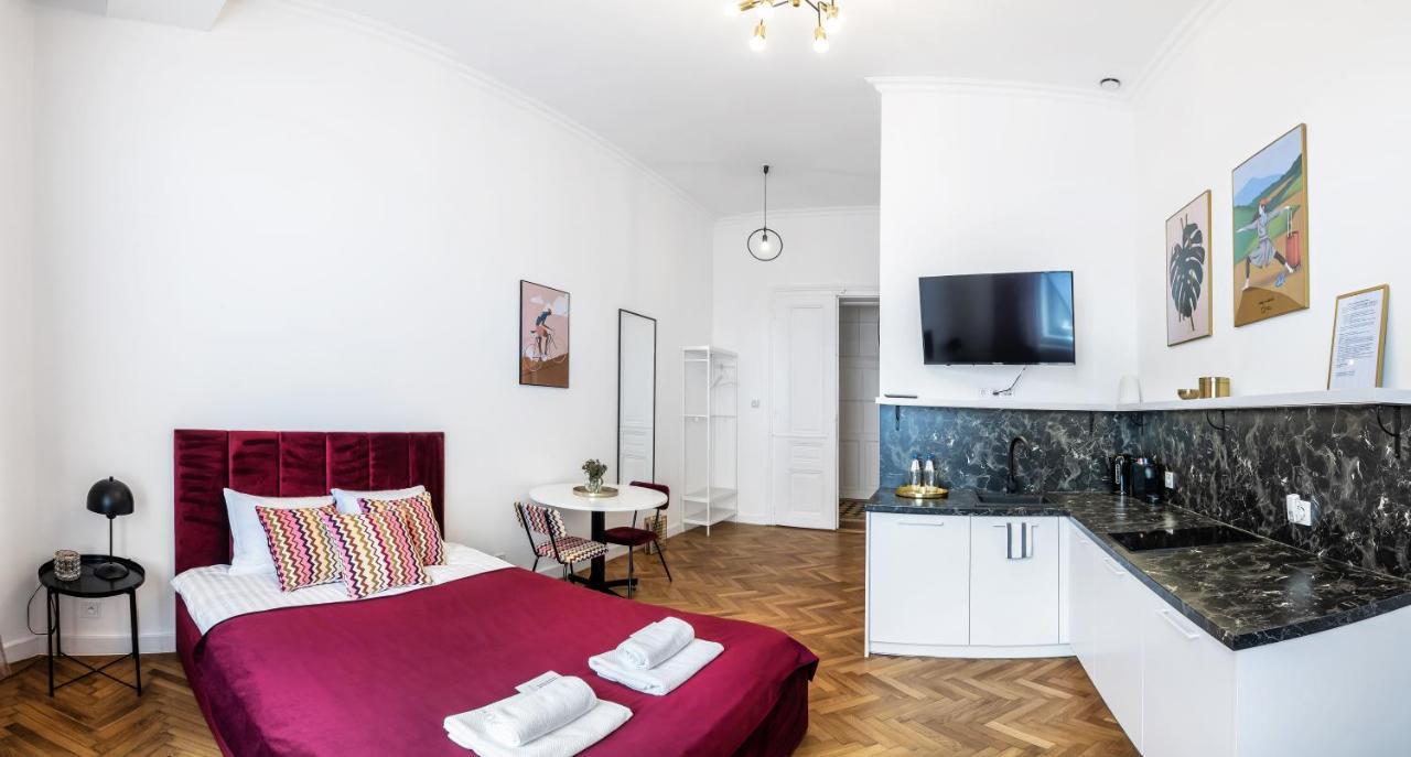 2Bcomfy - Barlickiego Lägenhet Bielsko-Biała Exteriör bild