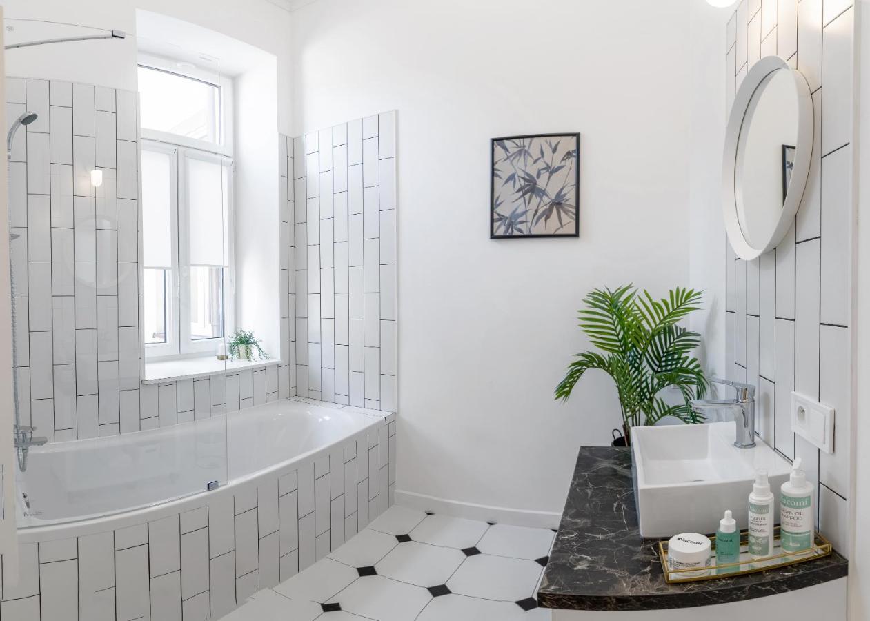 2Bcomfy - Barlickiego Lägenhet Bielsko-Biała Exteriör bild