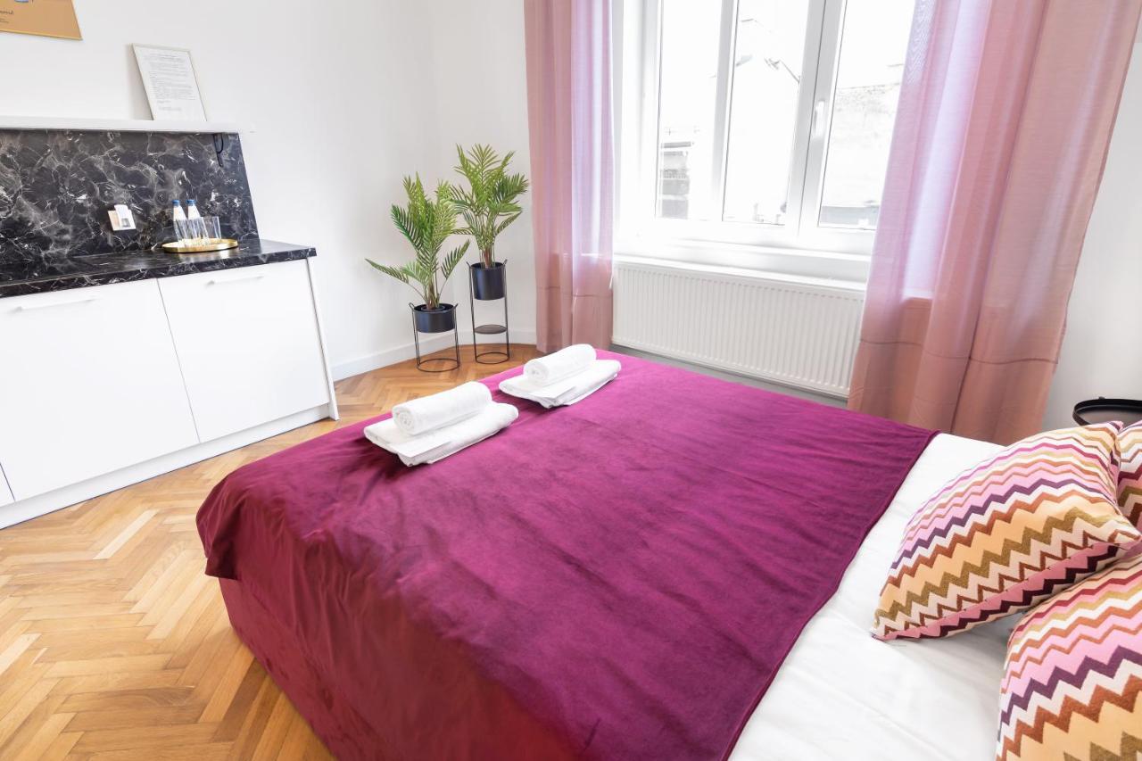 2Bcomfy - Barlickiego Lägenhet Bielsko-Biała Exteriör bild