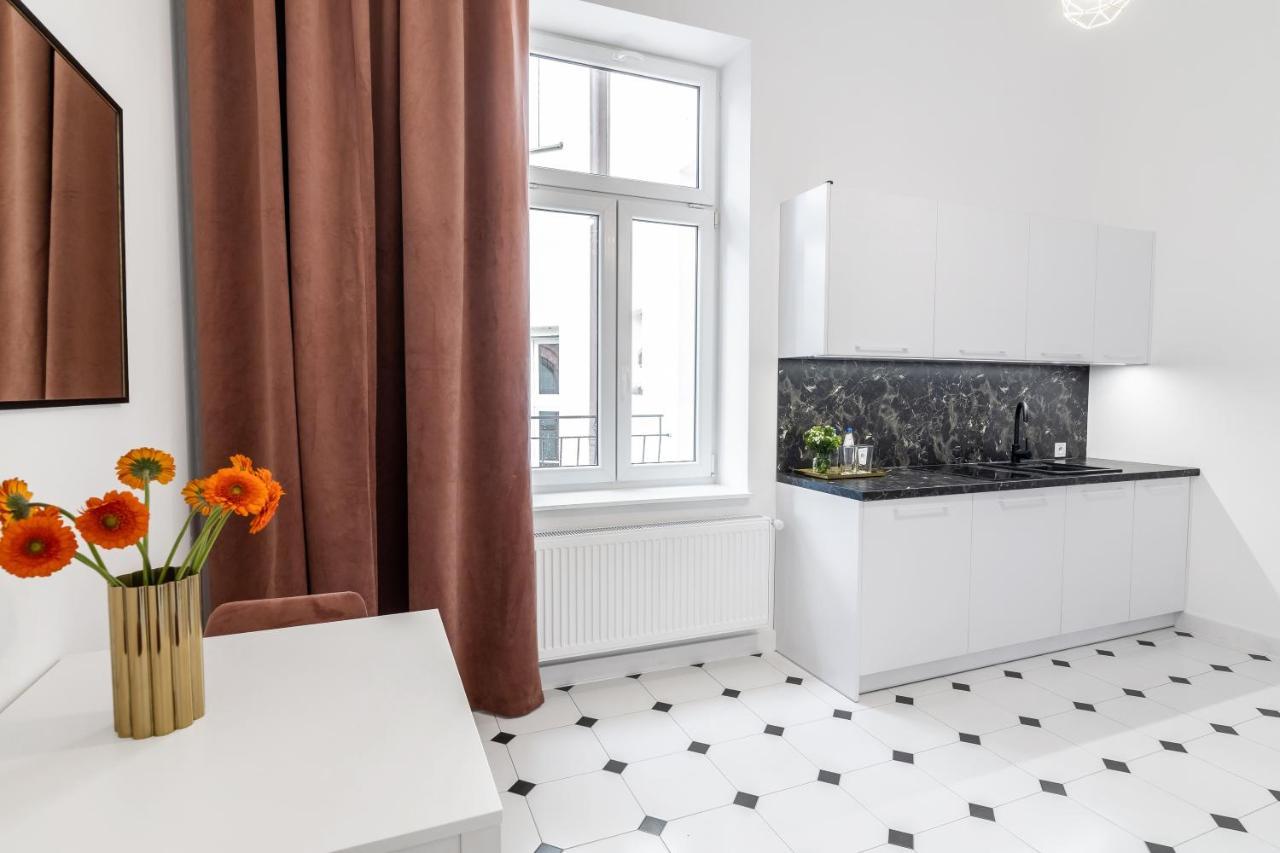 2Bcomfy - Barlickiego Lägenhet Bielsko-Biała Exteriör bild